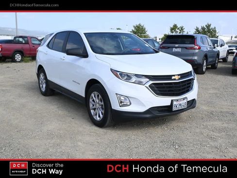 Used 2021 Chevrolet Equinox LS FWD image 3