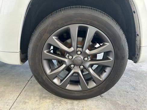 Used 2018 Jeep Grand Cherokee High Altitude RWD image 20