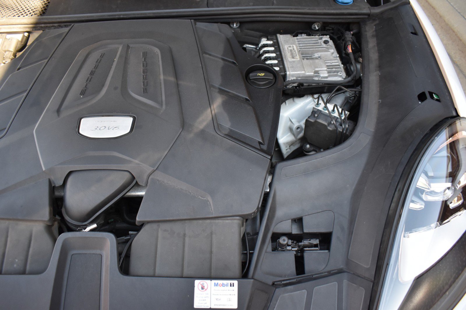 Used 2021 Porsche Cayenne Coupe AWD/4WD image 50