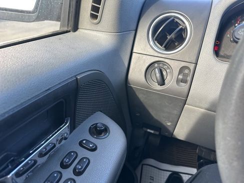 Used 2004 Ford F150 XLT image 14