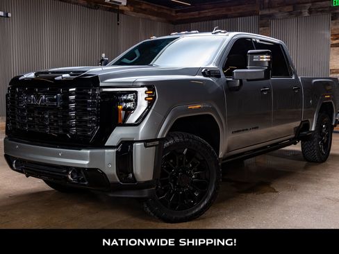 Used 2025 GMC Sierra 2500 Denali Ultimate image 4