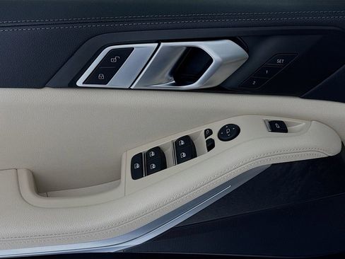 Used 2022 BMW X5 sDrive40i RWD image 11