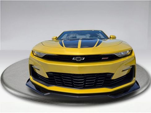 Used 2024 Chevrolet Camaro SS RWD image 9