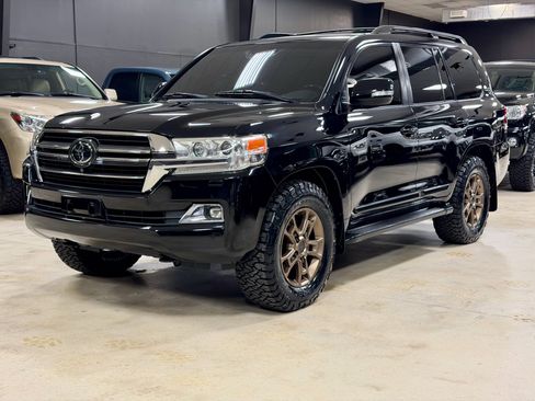 Used 2018 Toyota Land Cruiser w/ Carpet Mat Package AWD/4WD image 7
