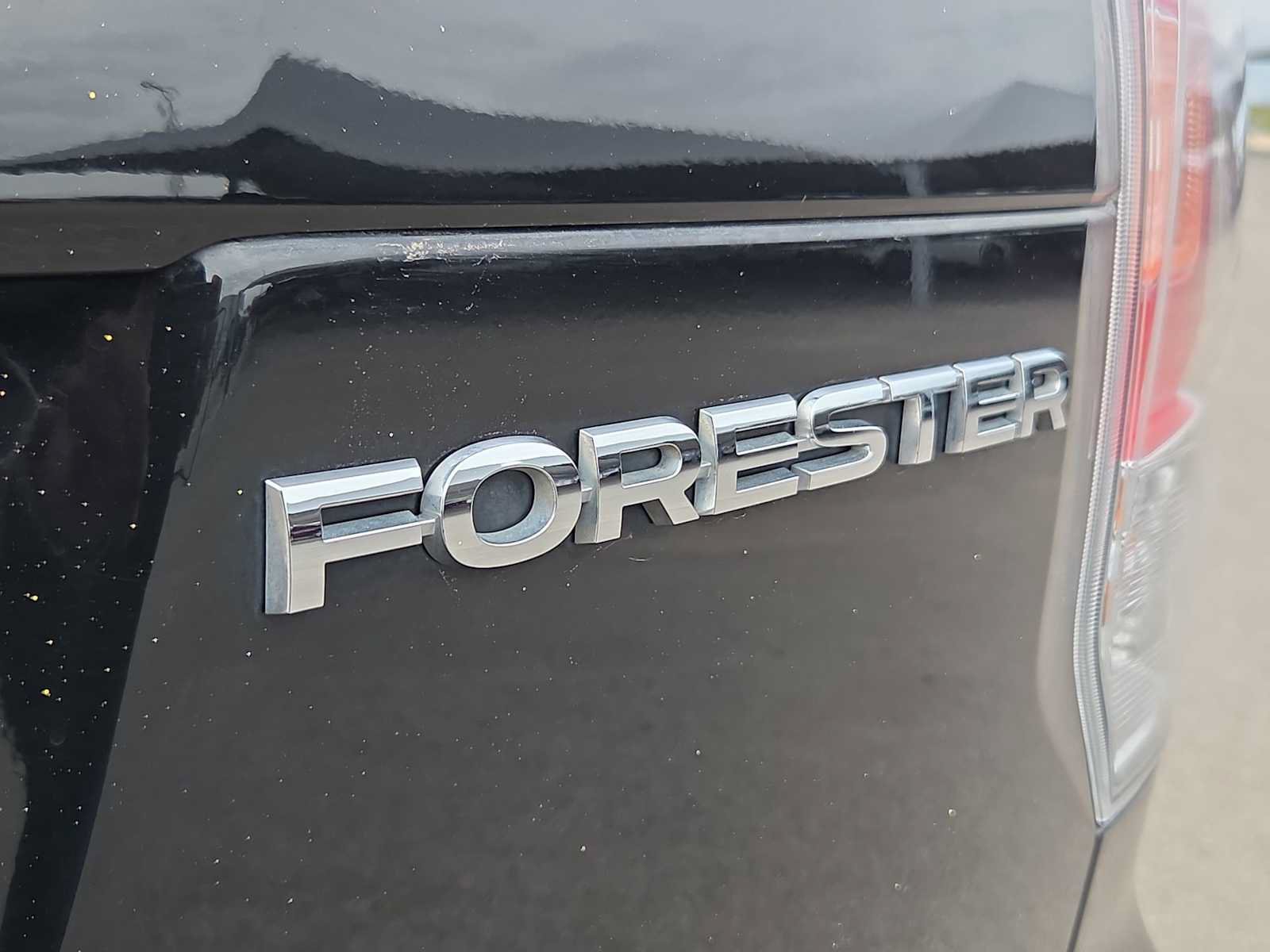 Used 2018 Subaru Forester 2.5i Limited AWD/4WD image 11