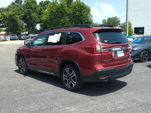 Used 2025 Subaru Ascent Limited w/ Popular Package #2 AWD/4WD image 7