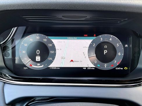 Used 2025 Land Rover Range Rover Evoque Dynamic SE image 20