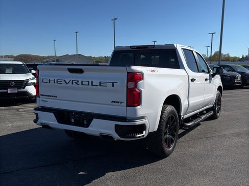 Used 2023 Chevrolet Silverado 1500 RST w/ Redline Edition AWD/4WD image 5