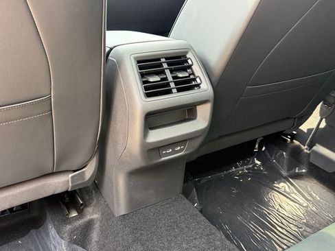 New 2026 Volkswagen Tiguan SE AWD/4WD image 21