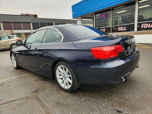 Used 2011 BMW 335i Convertible image 17