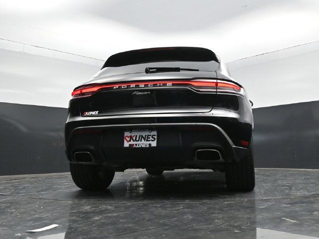 Used 2025 Porsche Macan AWD/4WD image 55