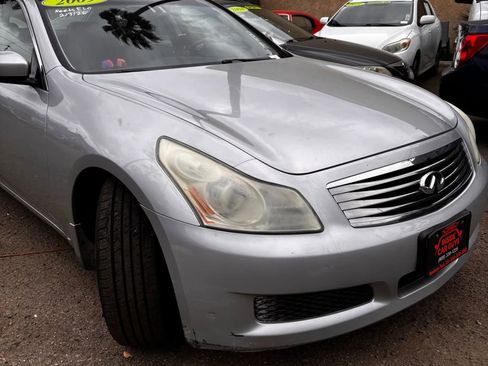 Used 2009 INFINITI G37 Journey w/ Premium Pkg image 4
