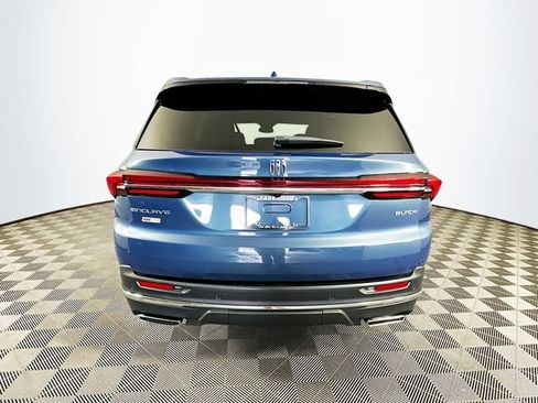 Used 2025 Buick Enclave Preferred FWD image 9