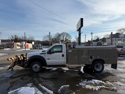 Used 2013 Ford F450 XL w/ High Capacity Trailer Tow Pkg image 3