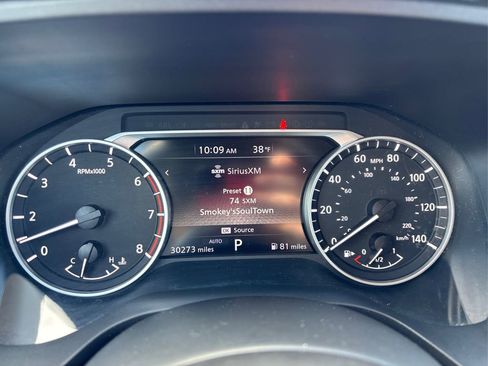 Used 2023 Nissan Rogue S image 21