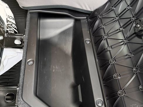 Certified 2022 Toyota Tacoma SR image 27