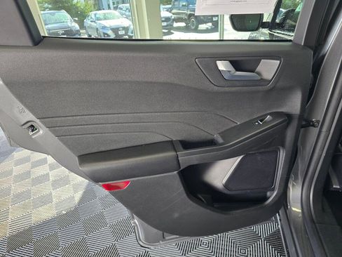 Used 2024 Ford Escape Platinum AWD/4WD image 35