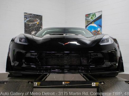 Used 2016 Chevrolet Corvette Z06 w/ 3LZ Preferred Equipment Group RWD image 21