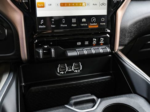 Used 2022 RAM 3500 Laramie AWD/4WD image 33