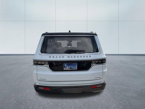 Used 2022 Jeep Grand Wagoneer Series III w/ Flexible Seating Group image 7
