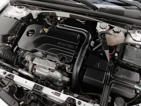 Certified 2024 Chevrolet Malibu LT image 32