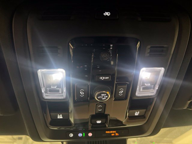 New 2026 Chevrolet Tahoe High Country AWD/4WD image 18