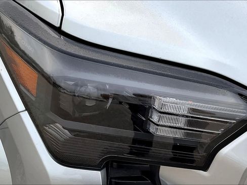 Used 2024 Toyota Tacoma SR image 13