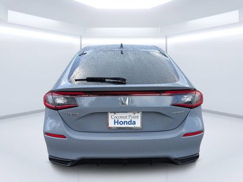 Used 2022 Honda Civic Sport image 4