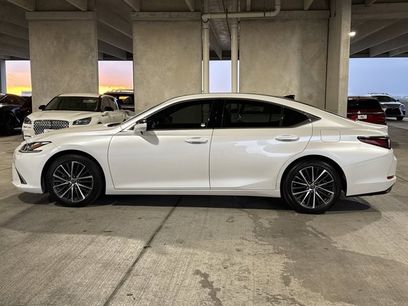 Certified 2022 Lexus ES 350 w/ Premium Package