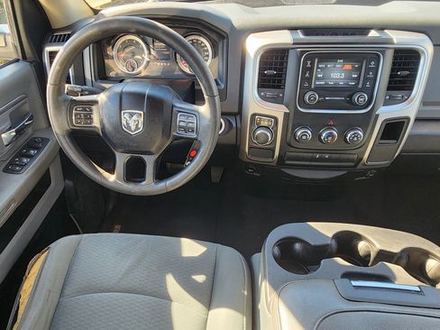 Used 2017 RAM 1500 Classic SLT image 19