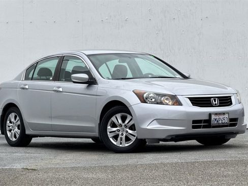Used 2008 Honda Accord LX-P image 2