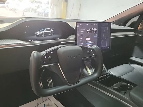 Used 2023 Tesla Model X Plaid AWD/4WD image 9