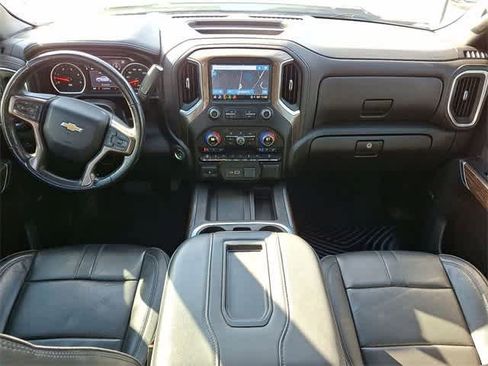 Certified 2022 Chevrolet Silverado 2500 High Country w/ Technology Package image 27