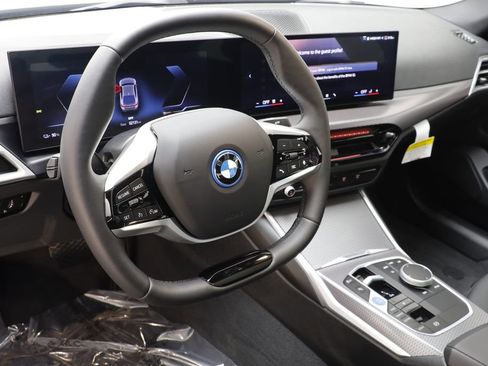 Certified 2025 BMW i4 xDrive40i image 7