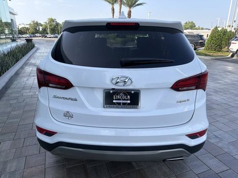 Used 2017 Hyundai Santa Fe Sport FWD image 3