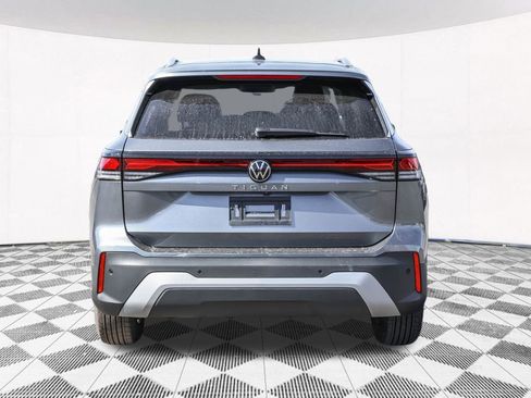New 2026 Volkswagen Tiguan S image 10
