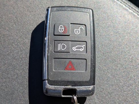 Used 2021 Land Rover Discovery Sport S image 25