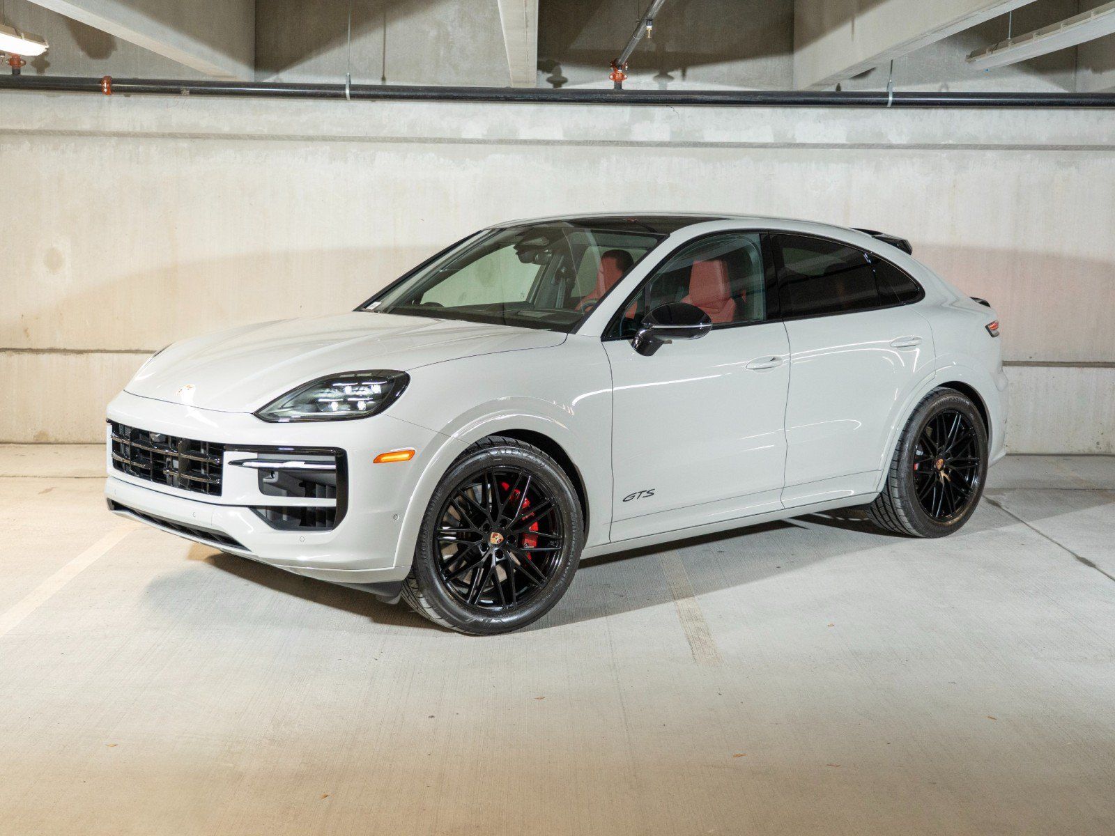 Certified 2026 Porsche Cayenne GTS AWD/4WD image 1