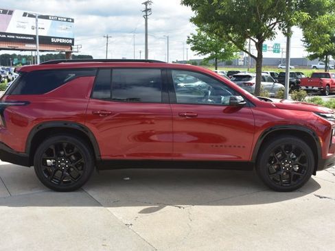 New 2026 Chevrolet Traverse RS w/ LPO, Floor Liner Package FWD image 4