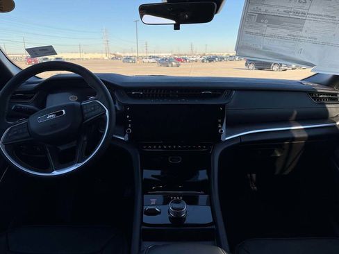 New 2026 Jeep Grand Cherokee Limited image 19