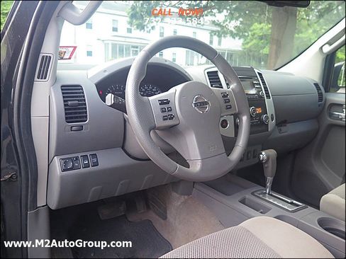 Used 2013 Nissan Frontier SV w/ SV Value Truck Pkg image 28