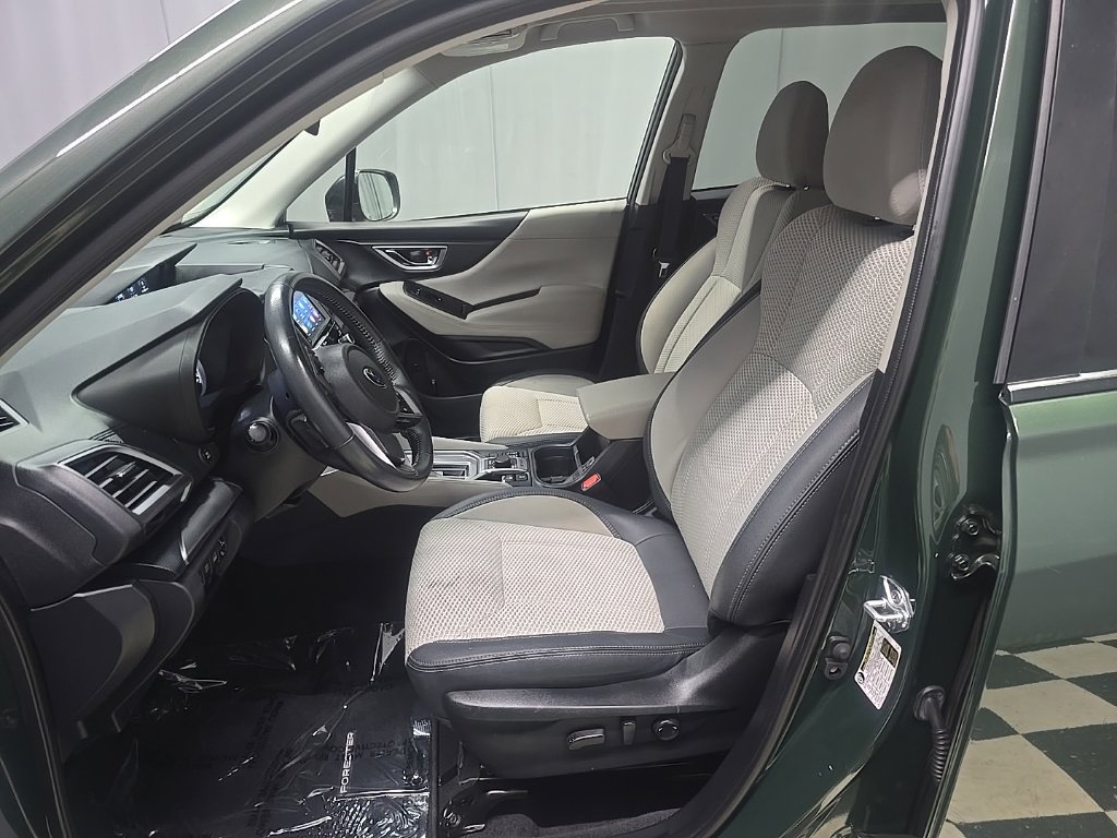Certified 2024 Subaru Forester Premium AWD/4WD image 14
