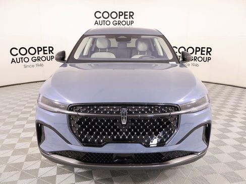 New 2026 Lincoln Nautilus Premier w/ Jet Appearance Package AWD/4WD image 9