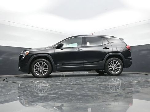 Used 2024 GMC Terrain SLT AWD/4WD image 42