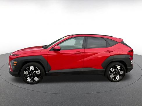 Used 2025 Hyundai Kona SEL image 9