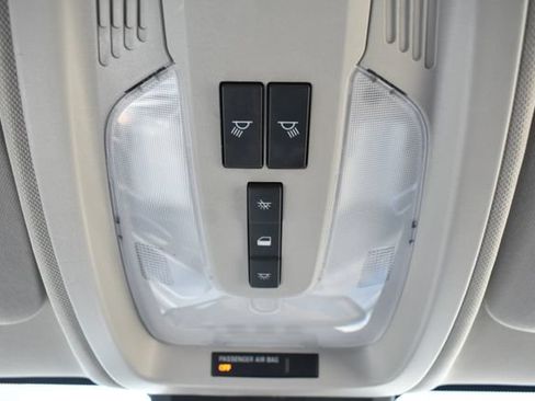 Used 2017 Chevrolet Equinox LS FWD image 28