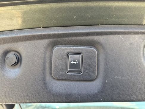 Used 2017 INFINITI QX60 Luxe w/ Deluxe Technology Package image 14