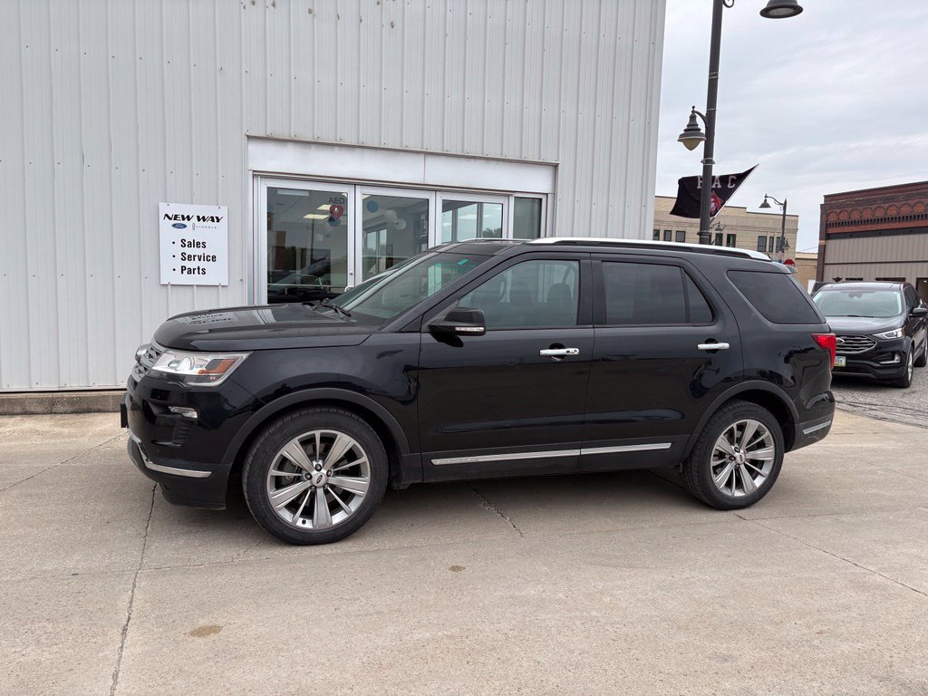 Used 2018 Ford Explorer Limited AWD/4WD image 2