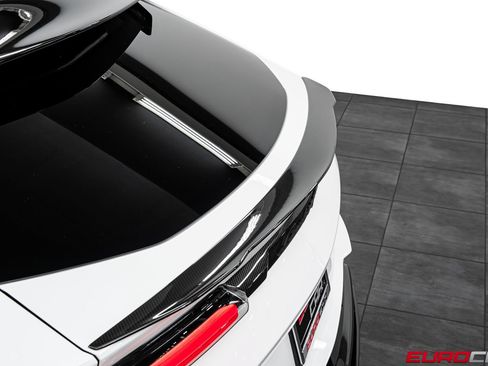 Used 2023 Lamborghini Urus Performante AWD/4WD image 24