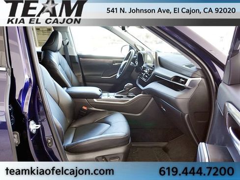 Used 2023 Toyota Highlander Limited AWD/4WD image 11